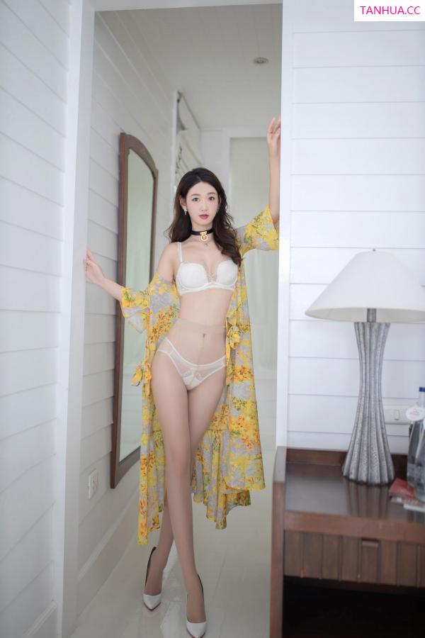 唐安琪  [XiuRen]高清写真图 2024.01.22 No.8001 唐安琪 泰国旅拍第20张图片